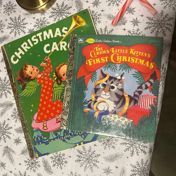 Vintage Baby’s First Christma Knits Stocking with Two Vintage Golden Books - Picture 7 of 12